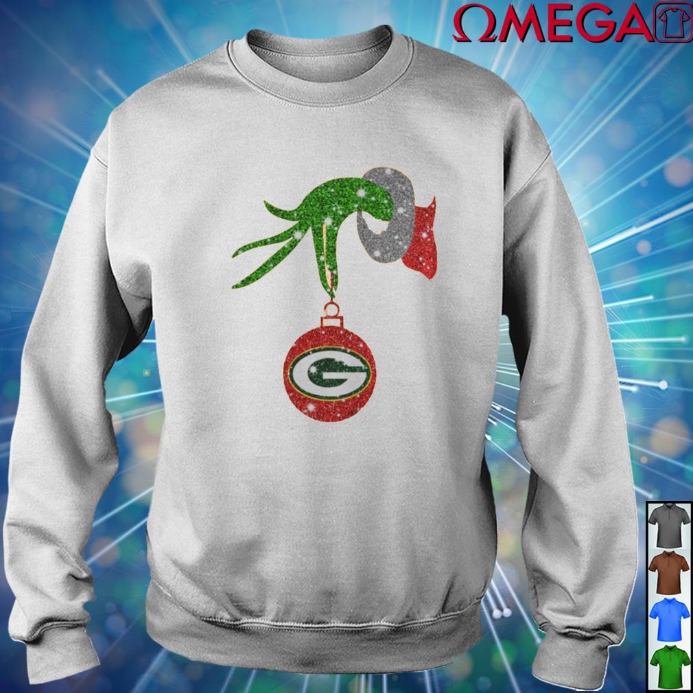 The Grinch holding Ornament Green Bay Packers Christmas shirt